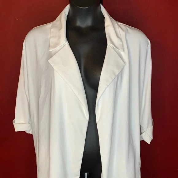 Forever 21 Contemporary White Open Blazer Size L - Picture 2 of 4